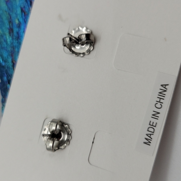 Earrings by lia sophia. Silver tone post with crystal accents. - Picture 5 of 6